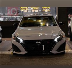 نيسان ألتيما